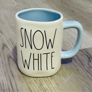 NEW Rae Dunn Disney Princess Snow White &The Seven Dwarfs Mug Coffee Tea Mug